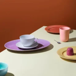 Rhombe Color Serveringsfat Ovalt 35x26.5 cm Ljuslila