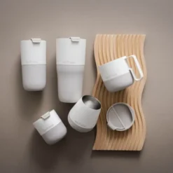 Rise Tumbler 77 cl med fliplock Tofu