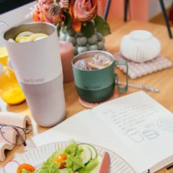 Rise Tumbler 77 cl med fliplock Tofu