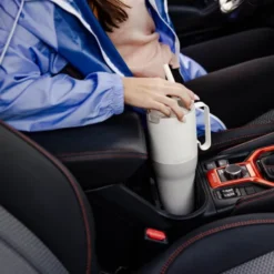 Rise Tumbler 77 cl med sugrörslock Barely Blue