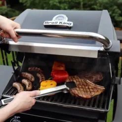 Royal 390 Shadow gasolgrill med rotisserie och sidobrännare