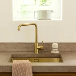 SinkSide diskborste med diskmedelsbehållare soft beige