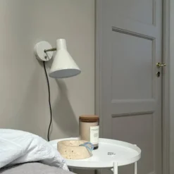 Sleep vägglampa 17 cm vit