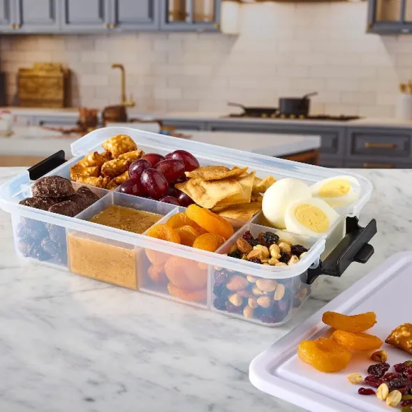 Snacklebox med 7 fack och plastbräda 20x33 cm vit