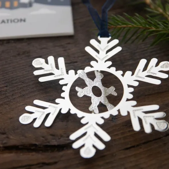 Snowfall hängande dekoration 8 cm silver