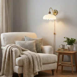 Sofia vägglampa 32 cm antik/vit
