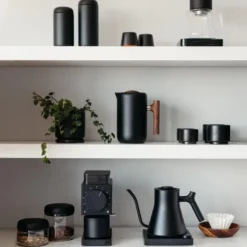 Stagg Pro Vattenkokare 0,9 L Matt Svart