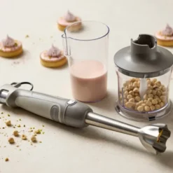 Stavmixer 1000W med tillbehör latte