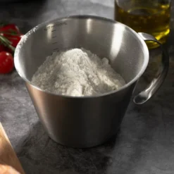 Steel Essentials måttbägare 5 dl borstad