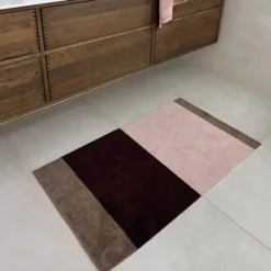 Stripes Horizontally golvmatta 120x67 cm bordeaux/rose/sand