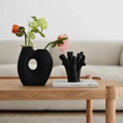 The Coral Tree Skulptur Coal