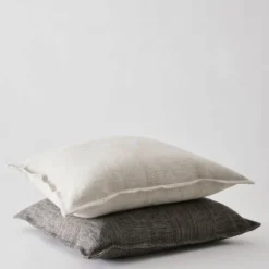 Theo kuddfodral 50x50 cm svart