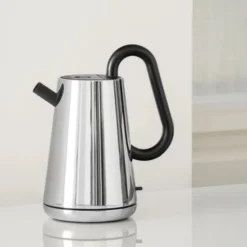 Toru vattenkokare 1,7 L 2400W svart