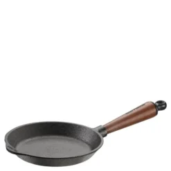 Traditional Stekpanna med trähandtag 18 cm