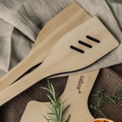 Trevig stekspade 30 cm Accoya