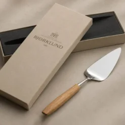 Träskaft tårtspade 25,5 cm ek