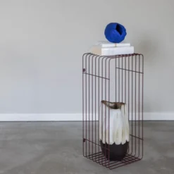 Wire hatthylla 70,5x26x31 cm wine